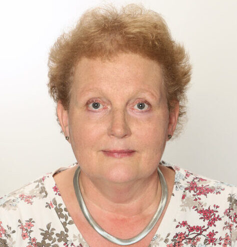 Dr. med. Angela Kloppenborg 